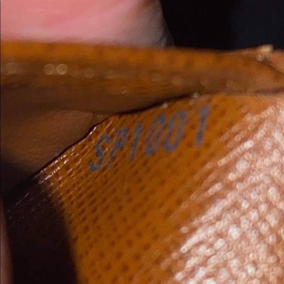 Wallet - Picture 10 of 10